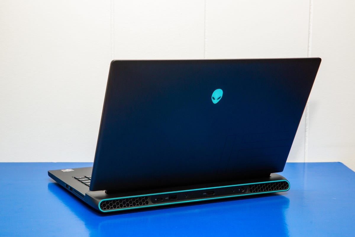 alienware-m15-ryzen-edition-r5-cnet-2021-007