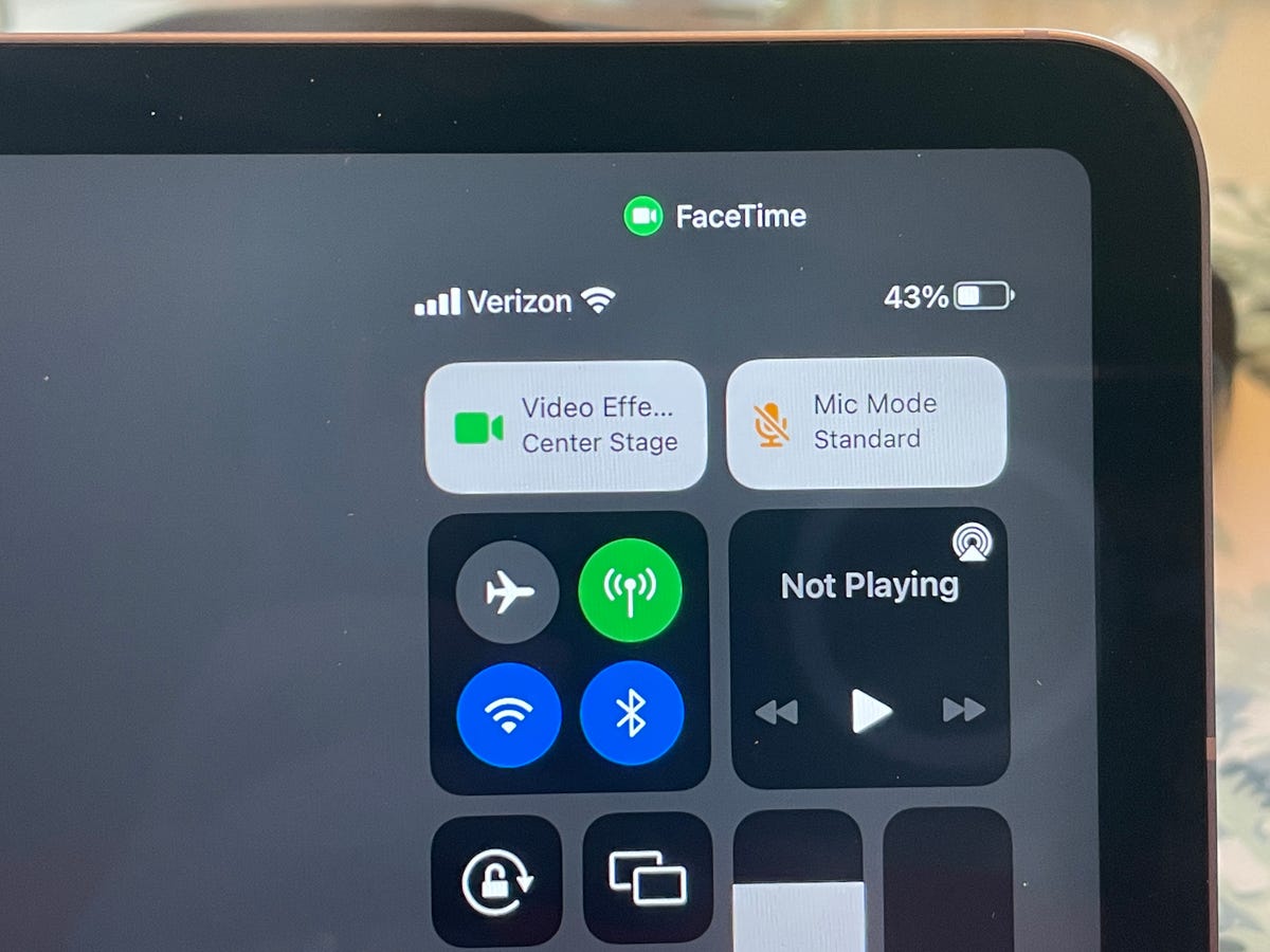ipad-center-stage-control-center