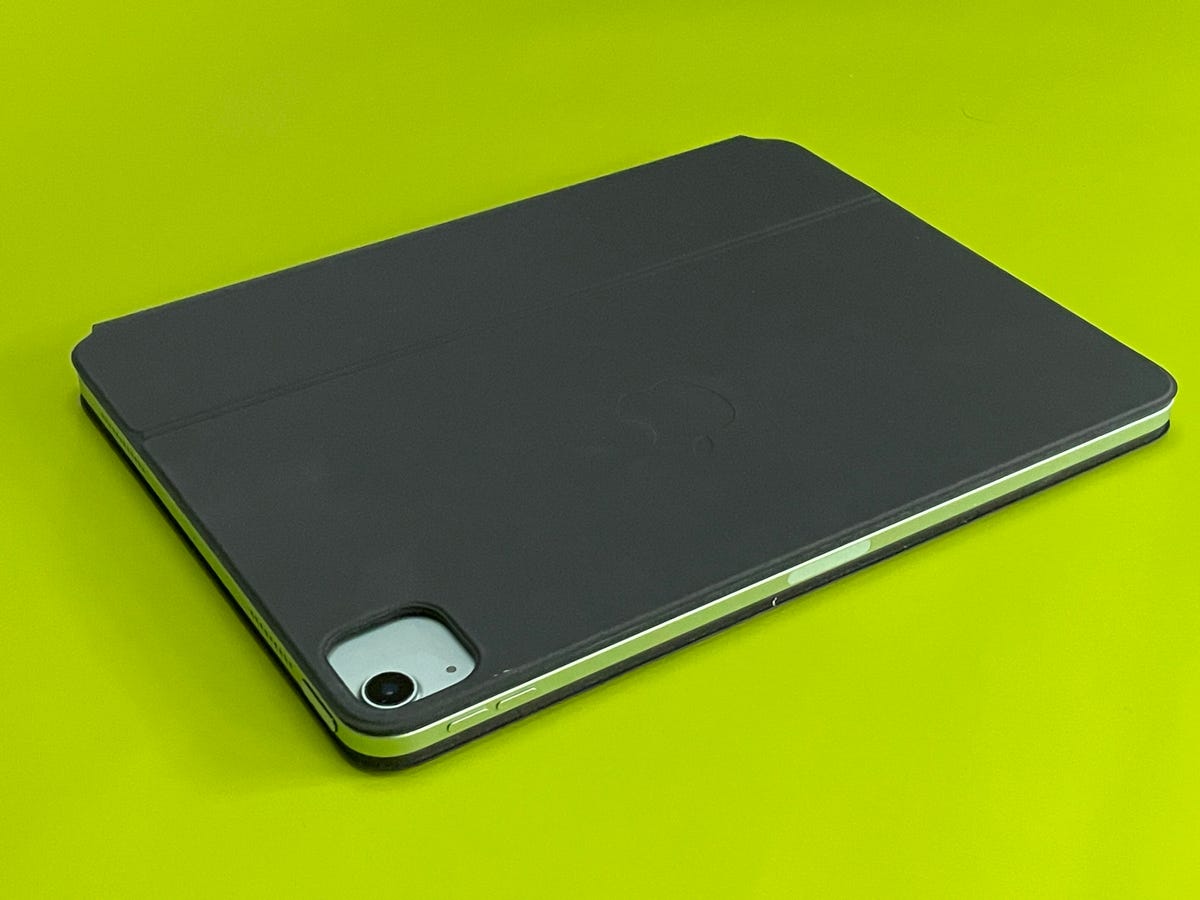 magic-keyboard-side-view