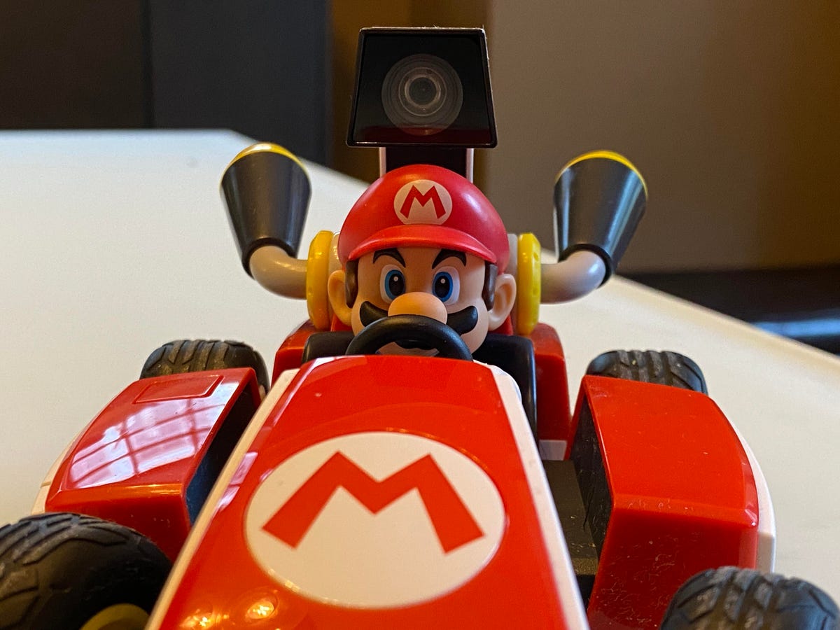 mario-kart-live-front