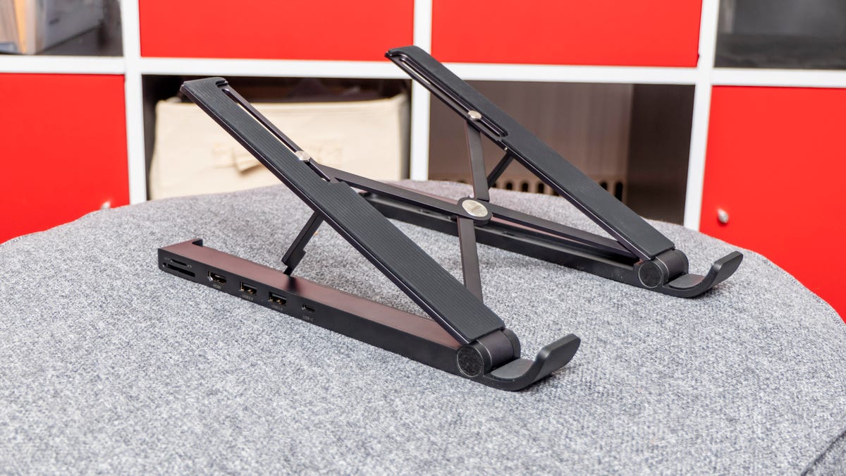 ugreen-usb-c-stand-dock-05