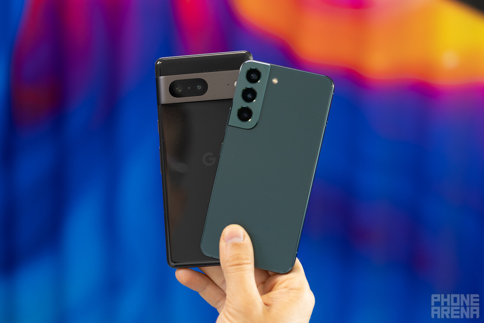 Google Pixel 7 vs Samsung Galaxy S22